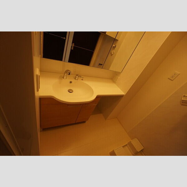 洗面設備　洗髪洗面化粧台