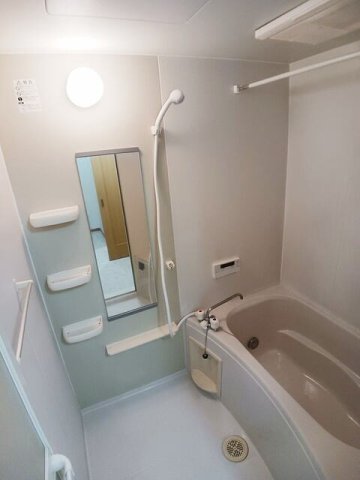 バス・シャワールーム　お風呂で日々の疲れを落としましょう