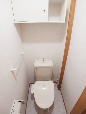 トイレ　コンパクトで使いやすいトイレです
