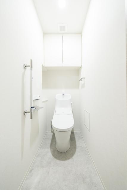 トイレ　※写真は同タイプ住戸です。