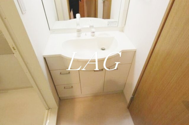 洗面設備　洗面台です。