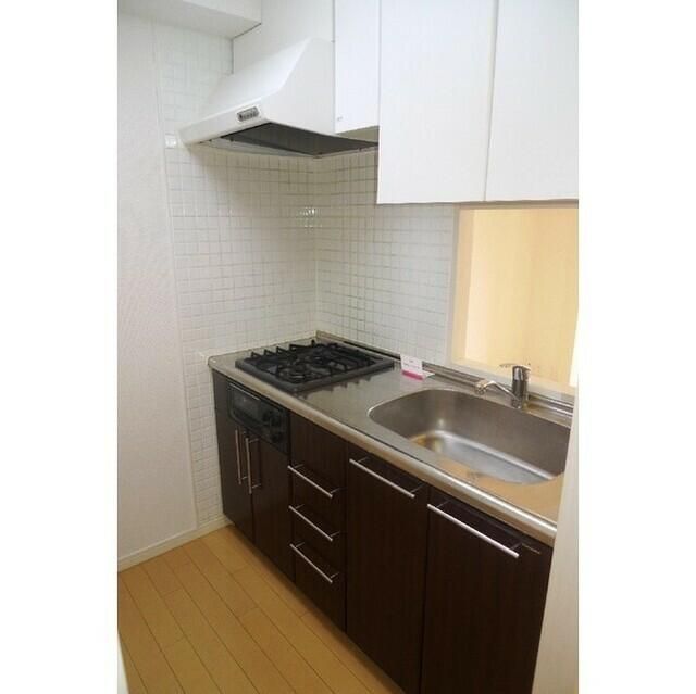 キッチン　※別部屋参考写真