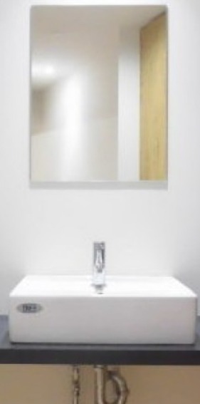 洗面設備　同仕様写真含む