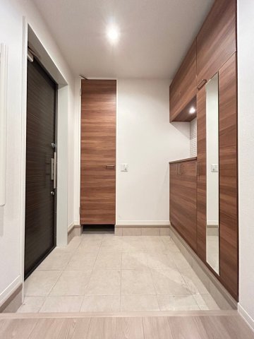 玄関　別号室の写真です。ご参考までに