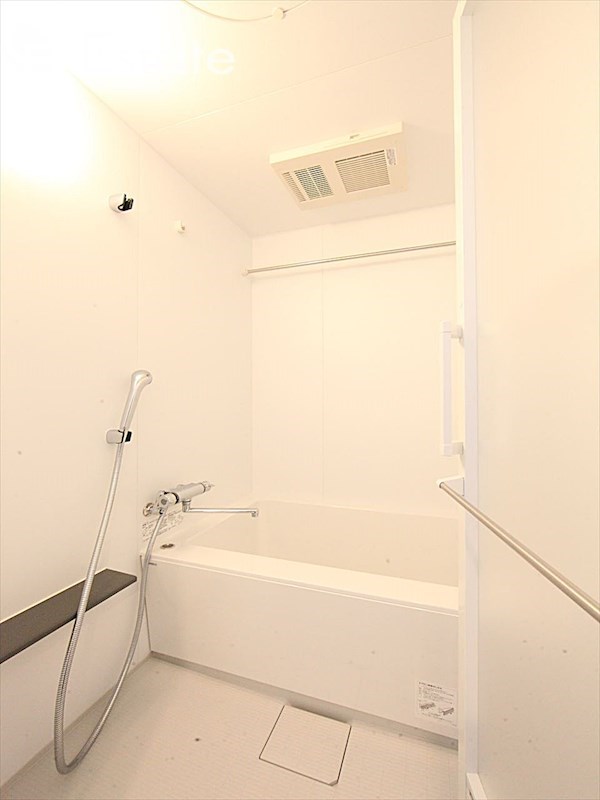 バス・シャワールーム　バスルーム