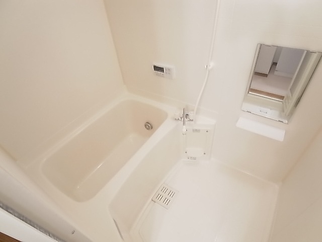 バス・シャワールーム　別部屋参考写真