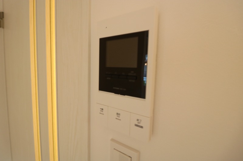 セキュリティ　安心のカメラ付きインターホン♪