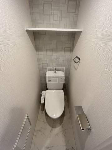 トイレ　エスリードレジデンス大阪難波　温水洗浄便座