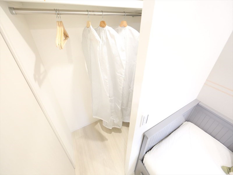 収納　ウォークインクローゼット（収納充実してます）