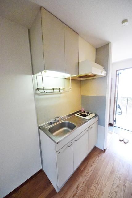 キッチン　コンロ付きのキッチンです