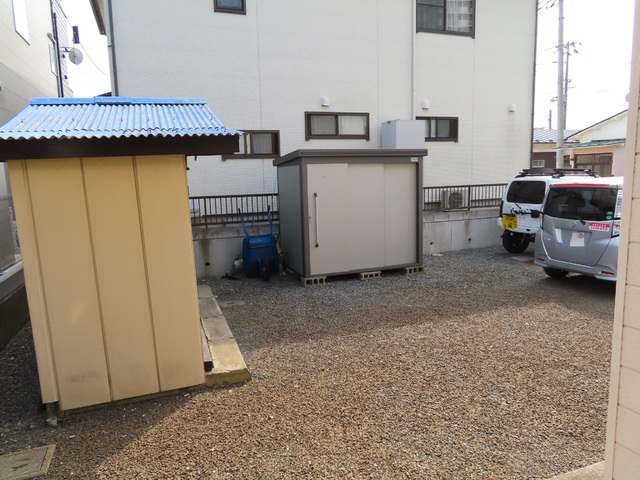 駐車場　駐車場