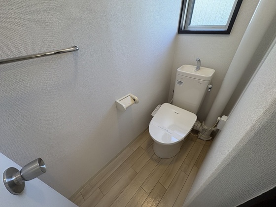 トイレ　※別部屋の写真です