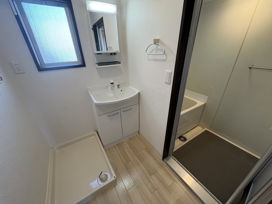 洗面設備　※別部屋の写真です