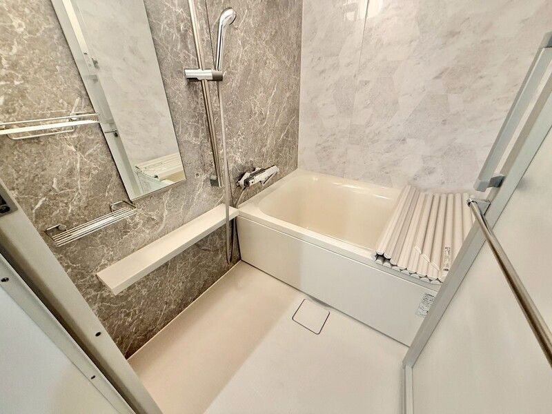 バス・シャワールーム　別部屋参考写真