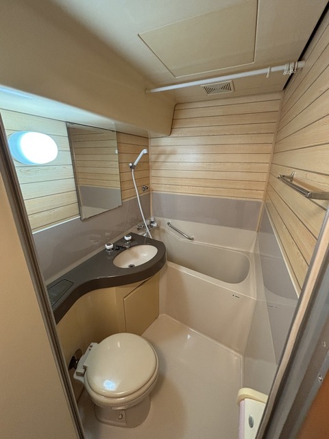 バス・シャワールーム　浴室　トイレ