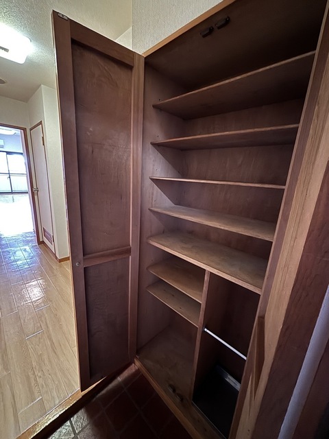 収納　シューズボックス