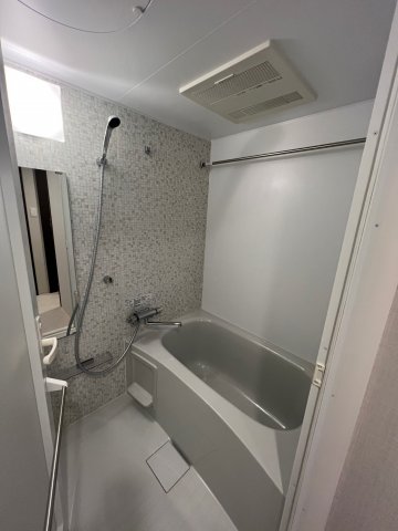 バス・シャワールーム　お風呂です