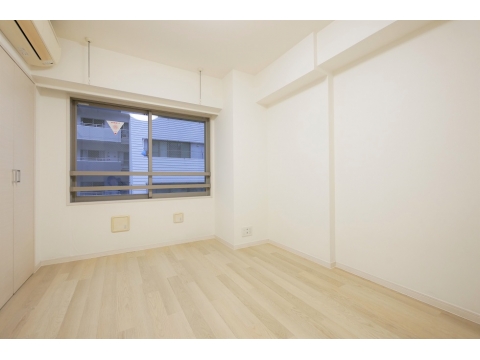 居室・リビング　※別部屋の参考写真です。