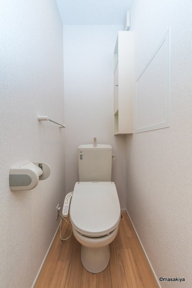 トイレ　トイレ　ウォシュレット付き