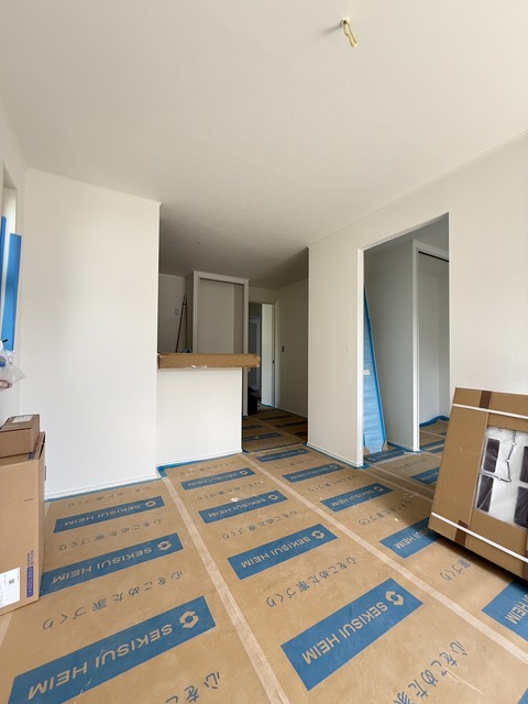 居室・リビング　建設中、参考画像。現況優先。