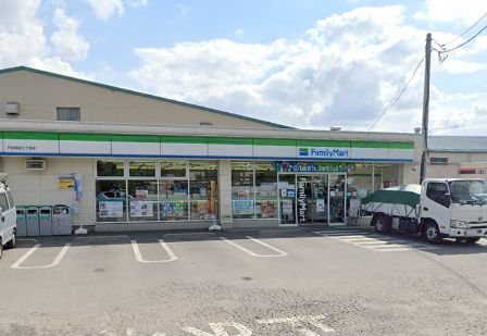 コンビニ　ファミリーマート 戸田笹目七丁目店（コンビニ）まで511m