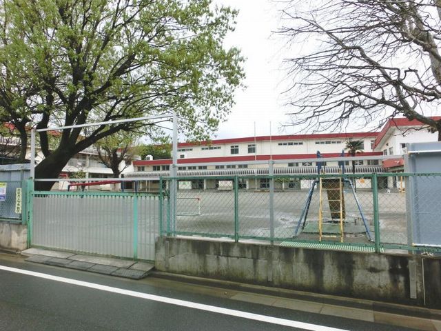 幼稚園・保育園　まきば幼稚園（幼稚園・保育園）まで595m