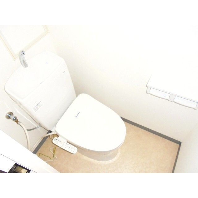 トイレ　温水洗浄機能便座