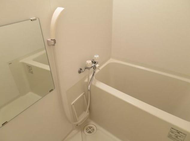 バス・シャワールーム　清潔感のある浴室です！