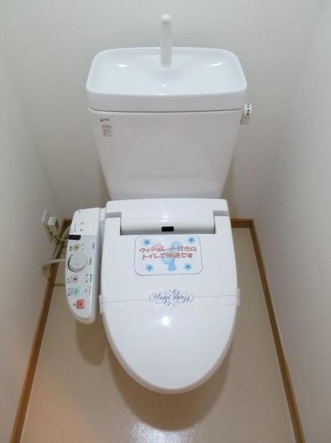 トイレ　清潔感のあるトイレです。