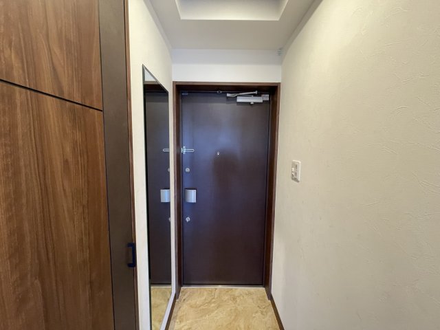 玄関　(参考)同マンション同間取り他部屋の写真