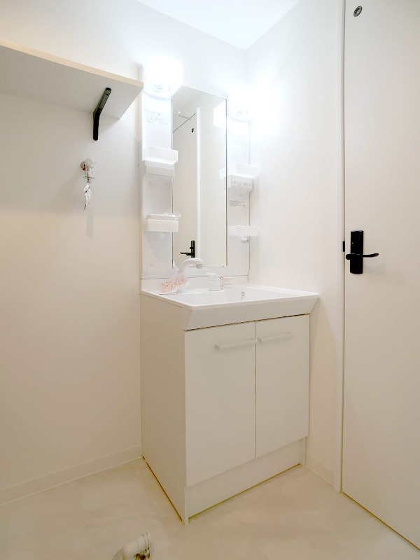 洗面設備　独立洗面台もオシャレ