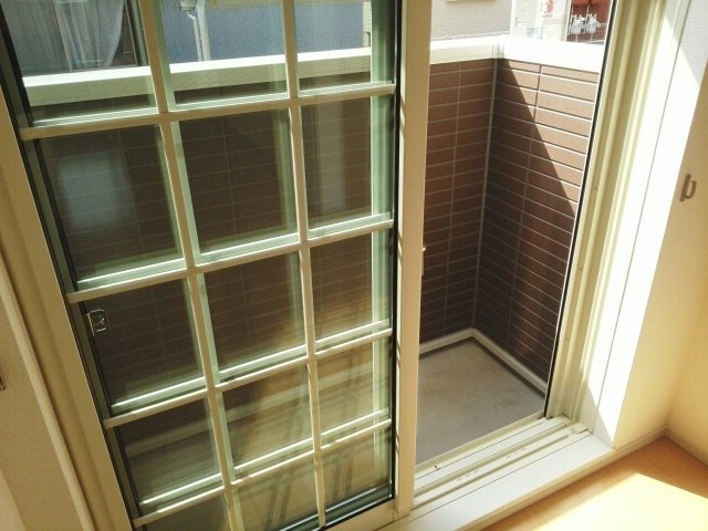 バルコニー　開放的で明るい空間を演出してくれるバルコニーです