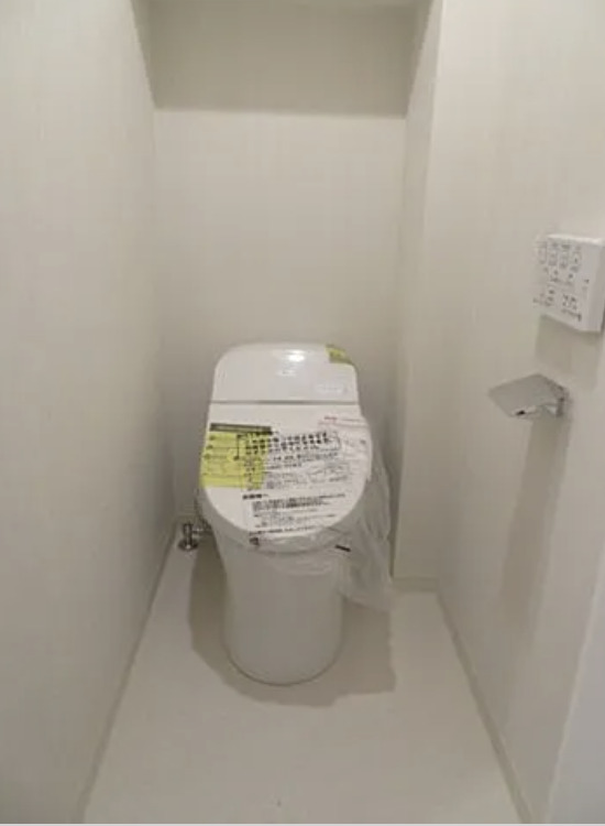 トイレ　※別部屋の参考写真です。