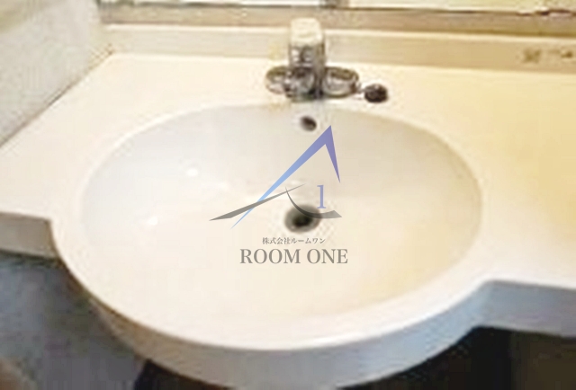 洗面設備　独立洗面台です。