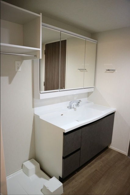 洗面設備　洗髪洗面化粧台