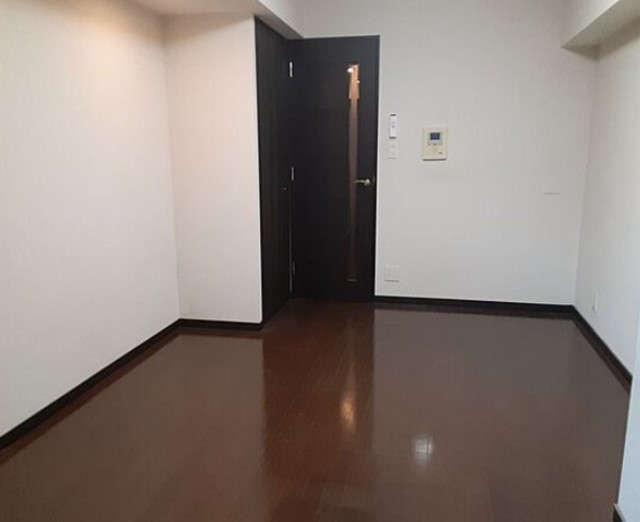 居室・リビング　室内