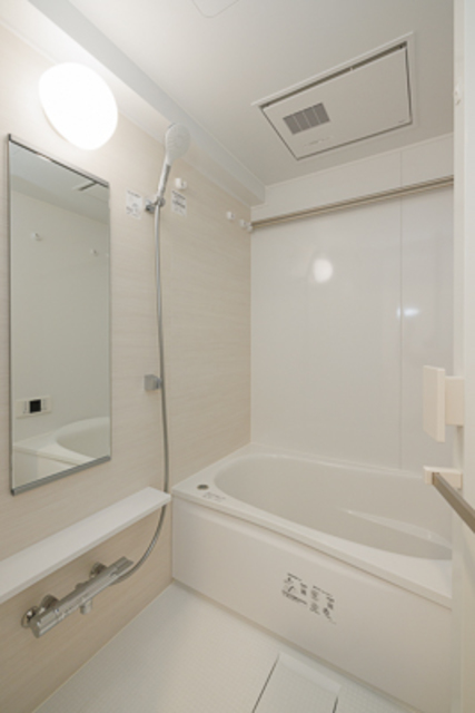 バス・シャワールーム　※写真は同タイプ住戸です。