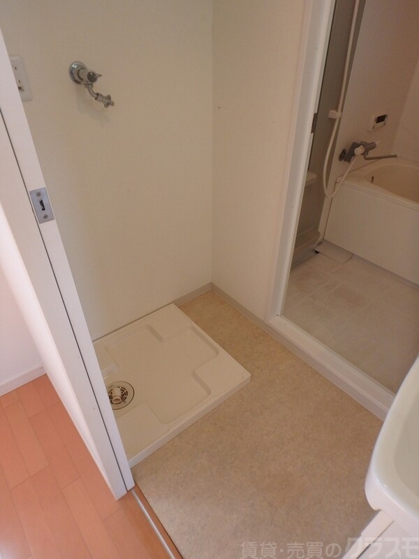 その他設備　室内洗濯機置場がございます♪