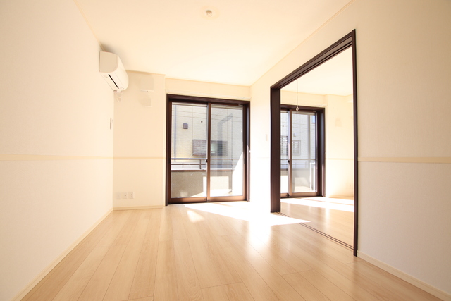 居室・リビング　１０．５帖のＬＤＫ♪