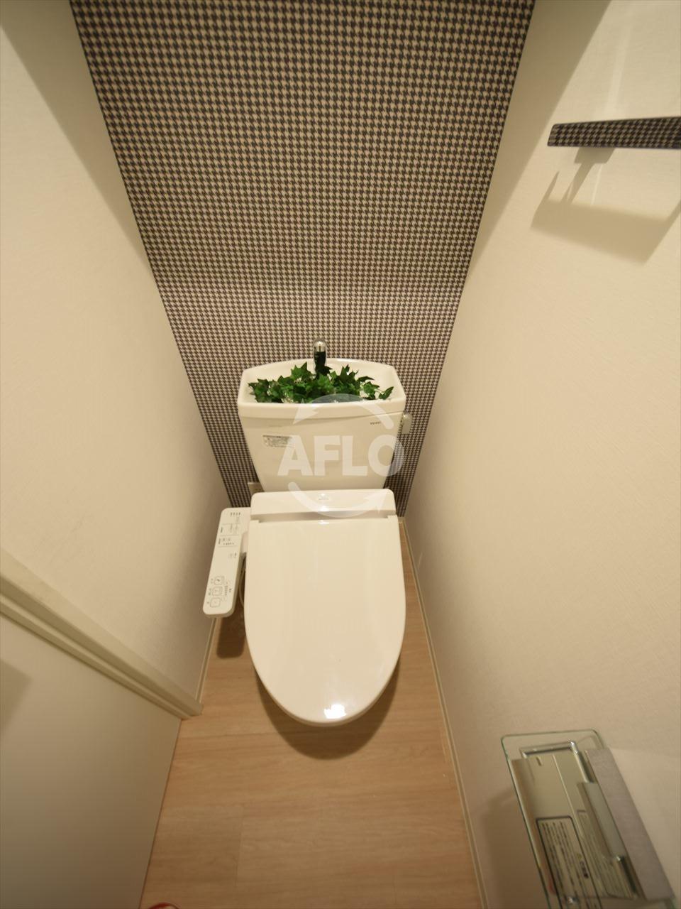 トイレ　I Cube南船場（アイキューブミナミセンバ）　温水洗浄便座