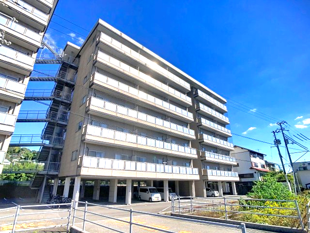 建物外観　2025年10月撮影