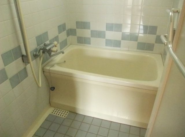 バス・シャワールーム　☆ゆっくりくつろげるお風呂☆