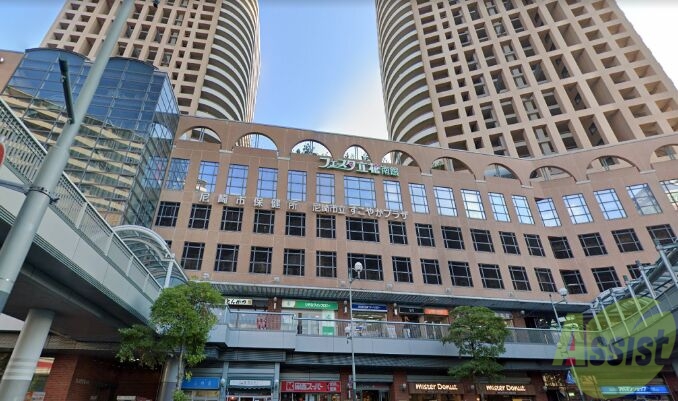 ショッピングセンター　フェスタ立花南館（ショッピングセンター）まで867m