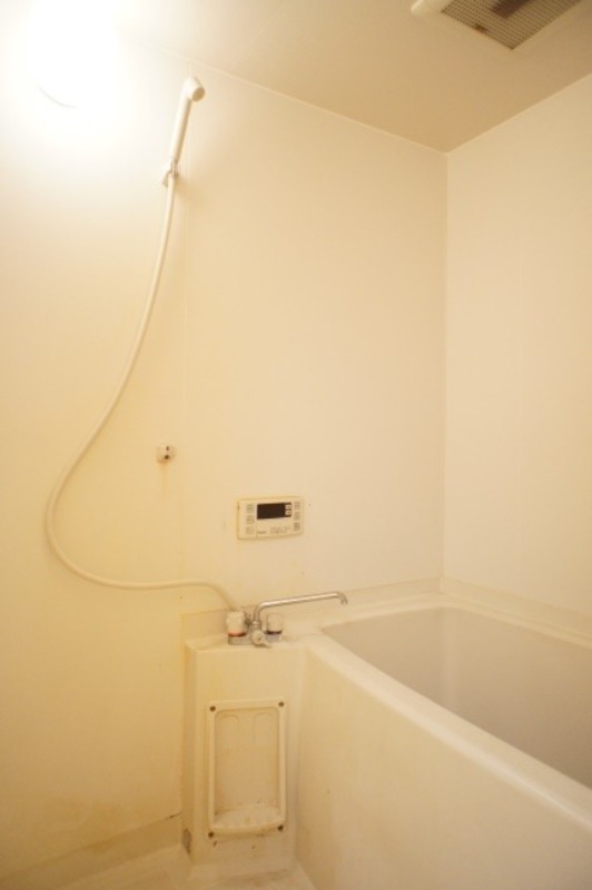 バス・シャワールーム　図面と現状に相違がある場合には現状を優先