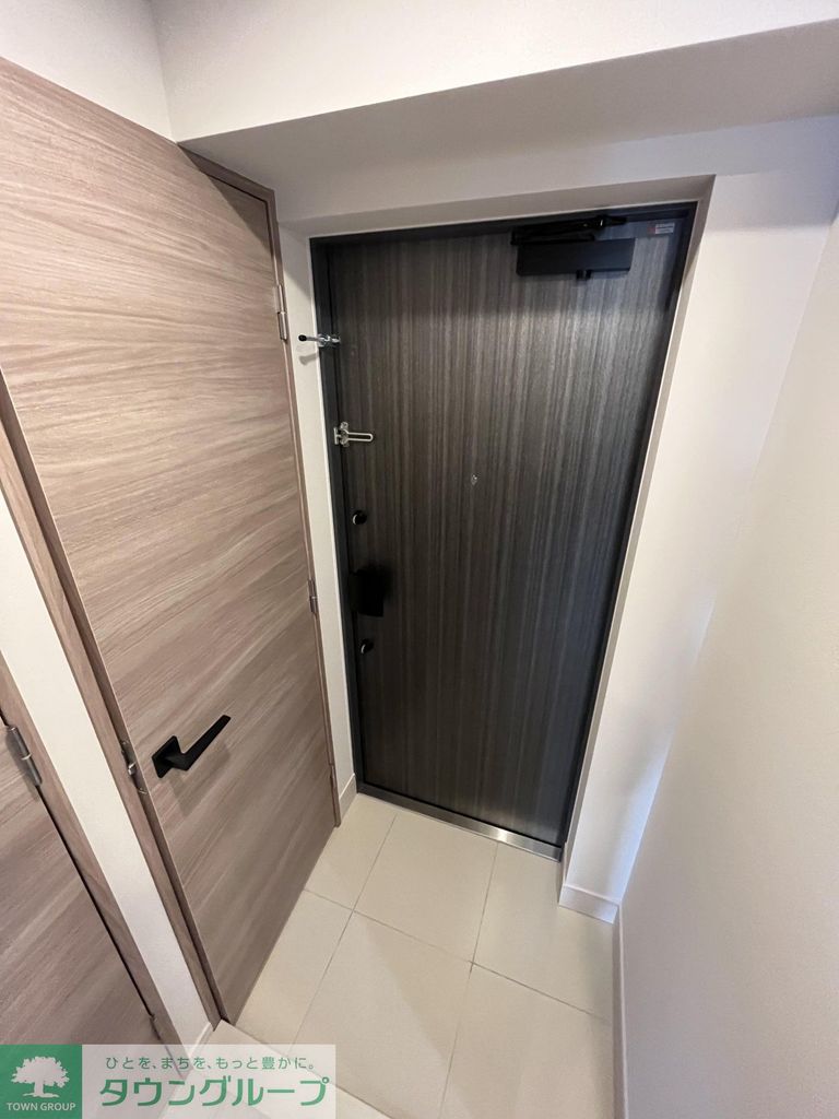 玄関　エントランス