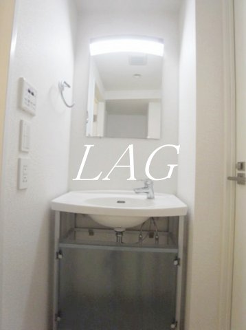 洗面設備　洗面台です。
