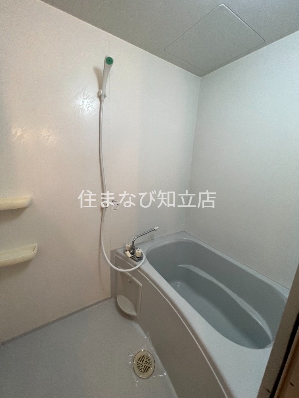 バス・シャワールーム　同型別部屋写真