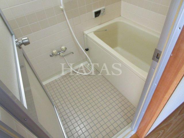 バス・シャワールーム　同物件別部屋です。