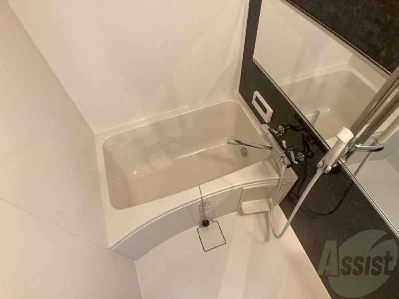 バス・シャワールーム　お風呂です。ゆっくりお風呂につかるのも体に良いですね～