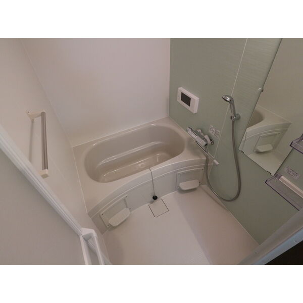 バス・シャワールーム　※別室の参考写真の為、現況優先です。